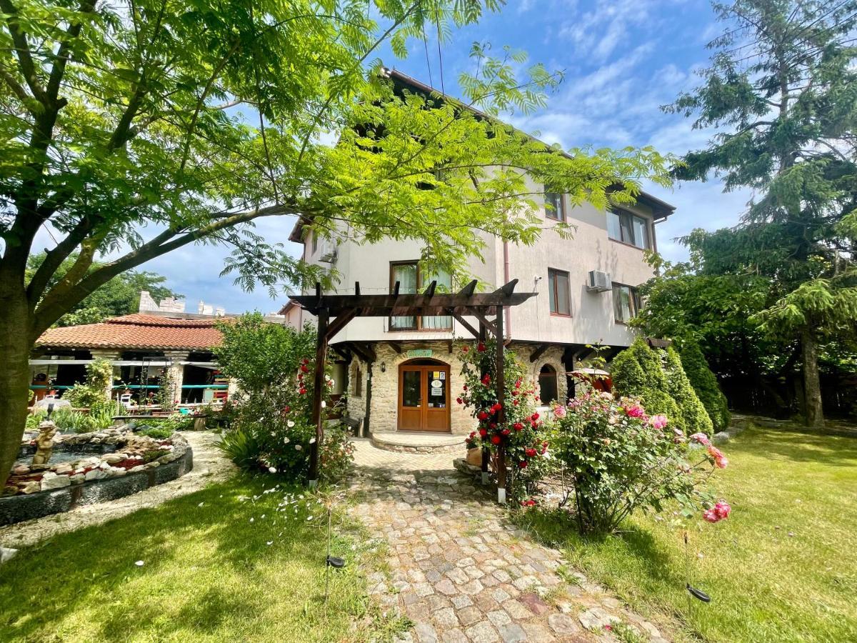 مبيت وإفطار فاما فيكي Vamabel House المظهر الخارجي الصورة