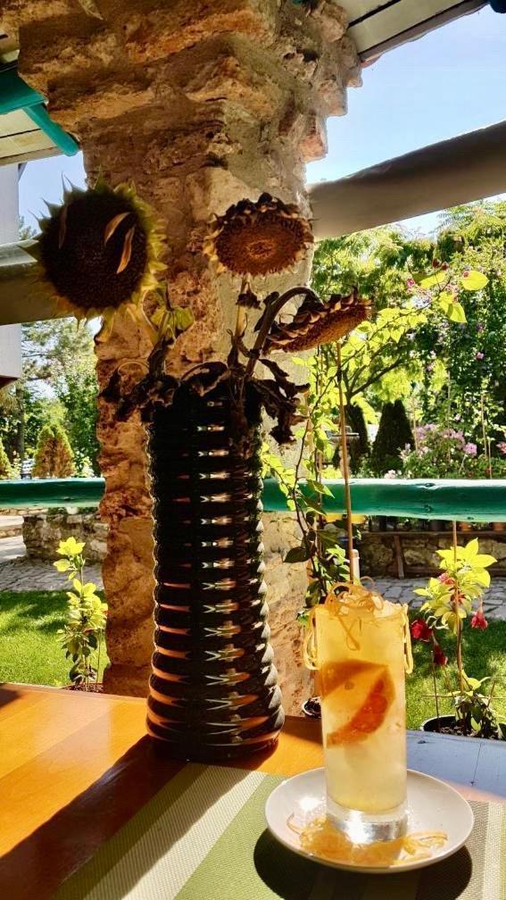 مبيت وإفطار فاما فيكي Vamabel House المظهر الخارجي الصورة