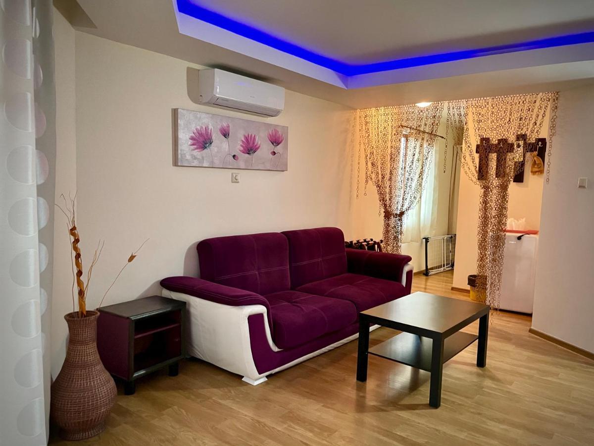مبيت وإفطار فاما فيكي Vamabel House المظهر الخارجي الصورة